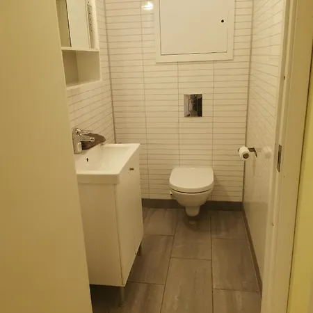 Hostel Brattvag Fjordblikk